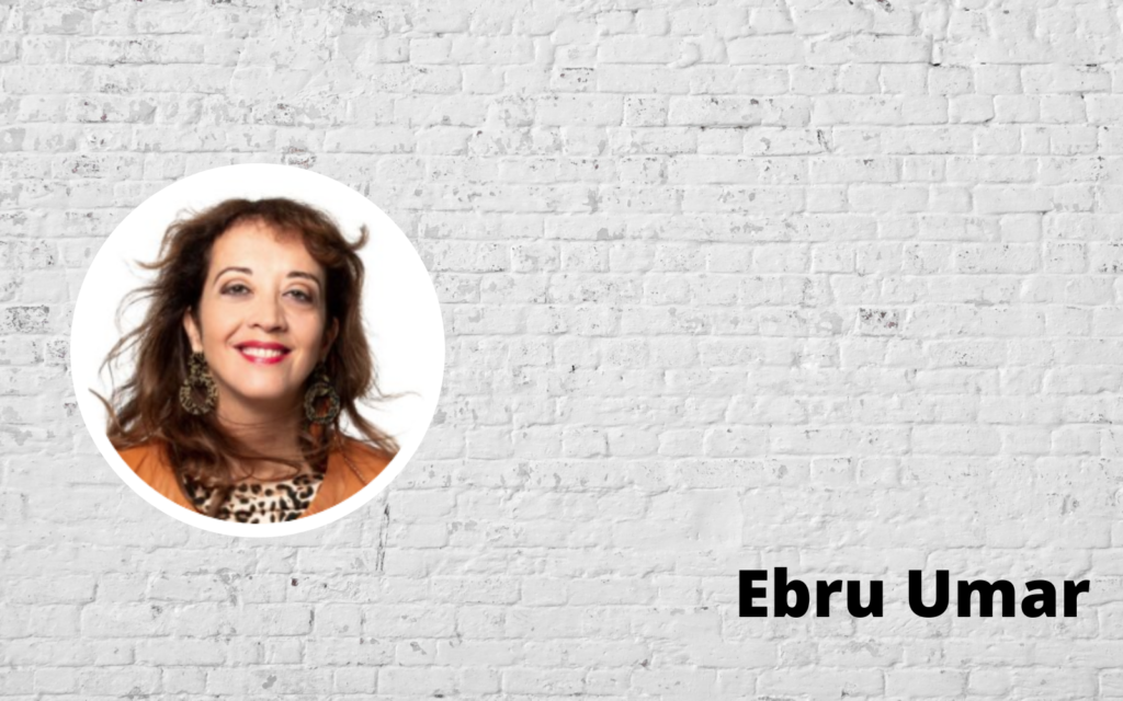 Ebru Umar is hoofdredacteur van Overwaar.de