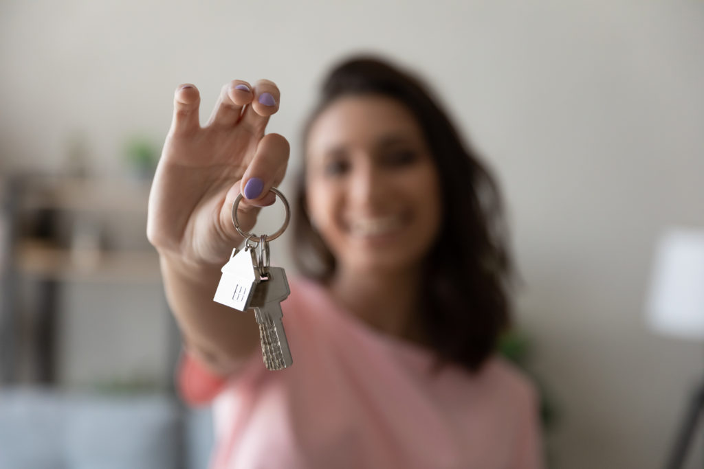 Crop,Close,Up,Of,Female,Tenant,Renter,Show,Praise,House