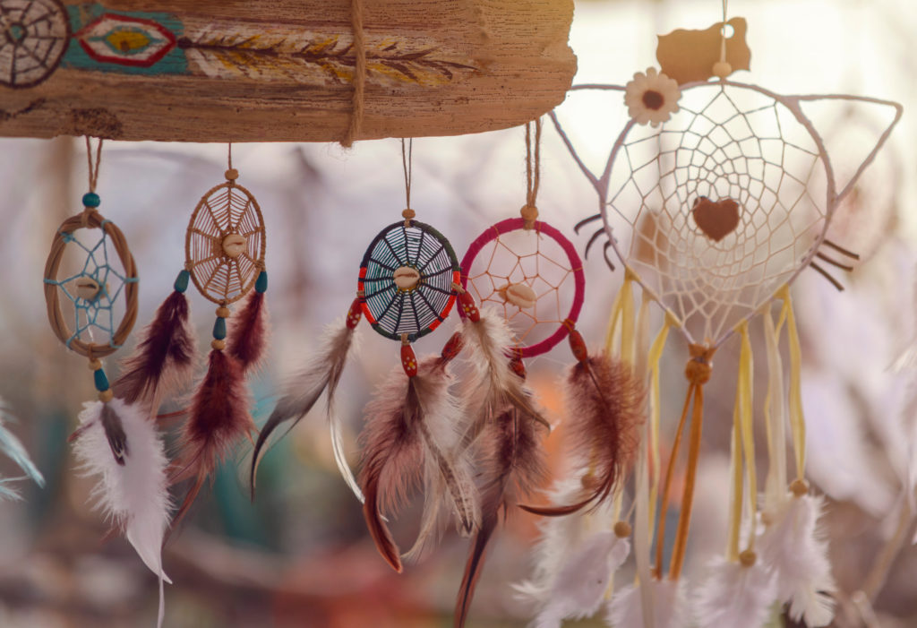 A,Lot,Of,Different,Dreamcatchers,On,The,Market,Handmade.ibiza.las,Dalias.