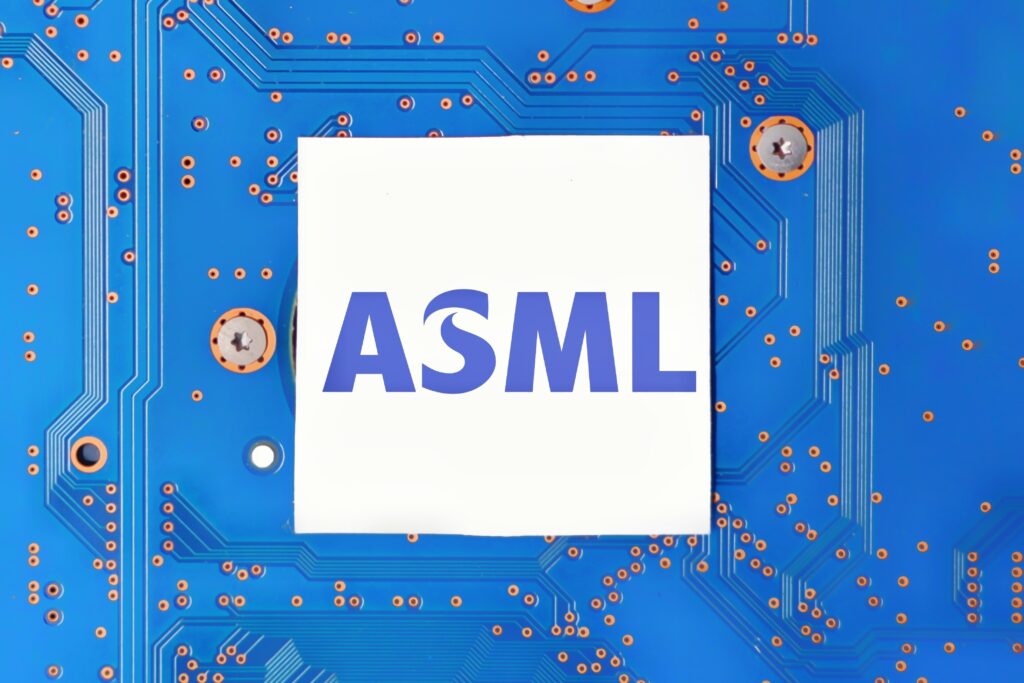 Jakarta,-,September,27,2023:,Asml,Holding,N.v.,Known,As,Asml