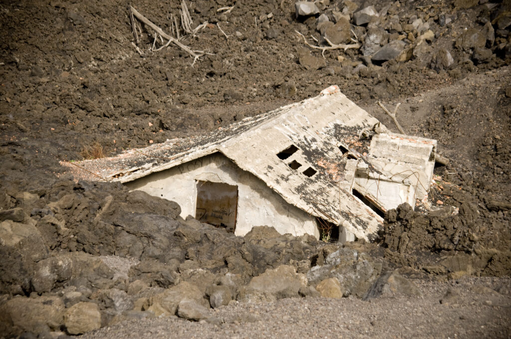 Building,Ruined,After,Natural,Disaster